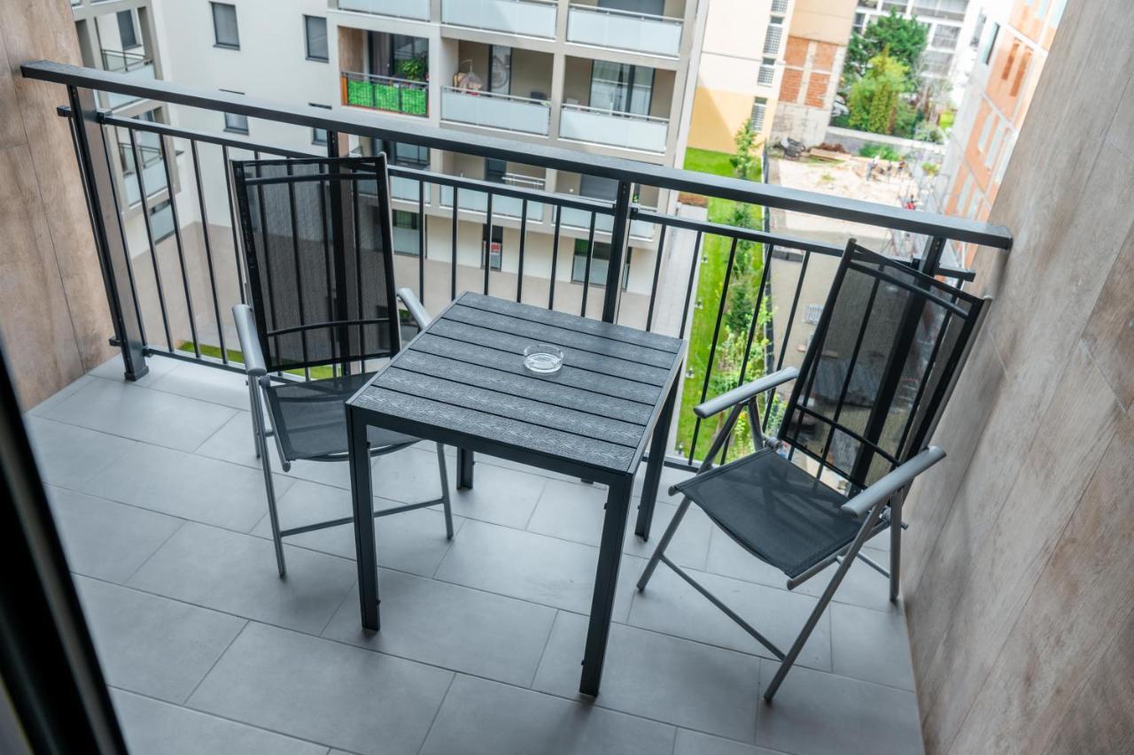 Westside Apartments By Urbanrent Budapest Eksteriør billede